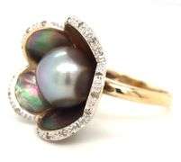 14kt Yellow gold grey flower ring with diamond accents