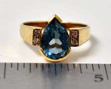 Amazing  18K Yellow Gold Blue London Topaz Gemstone and Diamond Ring
