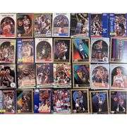 Collection of 600 Basketball Cards