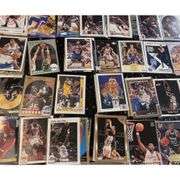 Collection of 600 Basketball Cards