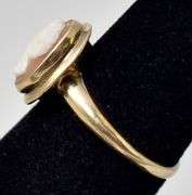 Vintage 10K Yellow Gold Cameo Ring