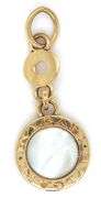 18kt Yellow gold mother of pearl BVlgari style round pendant