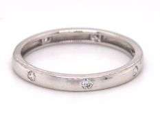 14kt White gold diamond Scattered band