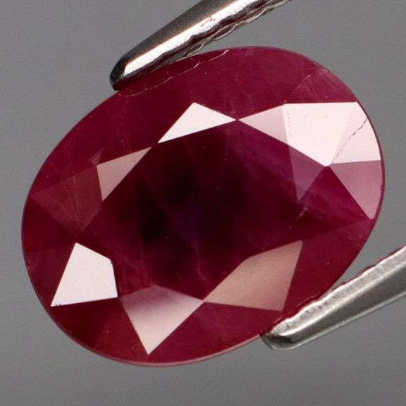 Real! 2.32ct violet and pigeon's blood Burmese Ruby!