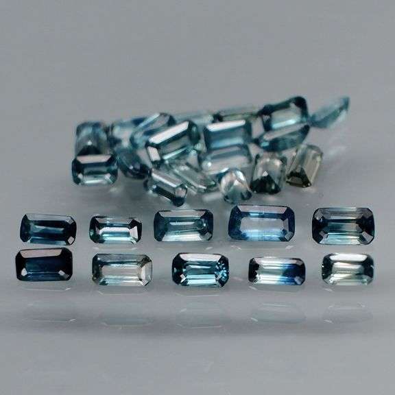 Heated only! 4.22ct emerald cut Australian Sapphire set