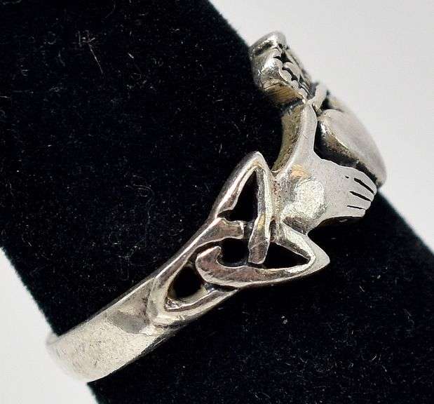 Claddagh Ring in Sterling Silver