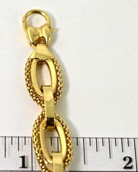 Beautifully Detailed 14K Oval Links Bracelet