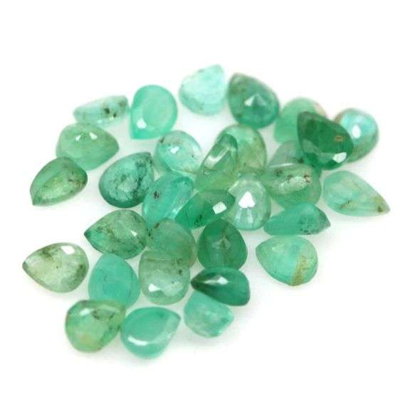 6.11ct 31 piece Zambian Emerald set