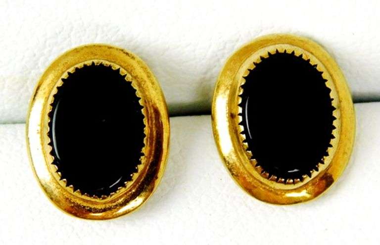 Vintage 14K Black Onyx Stud Earrings