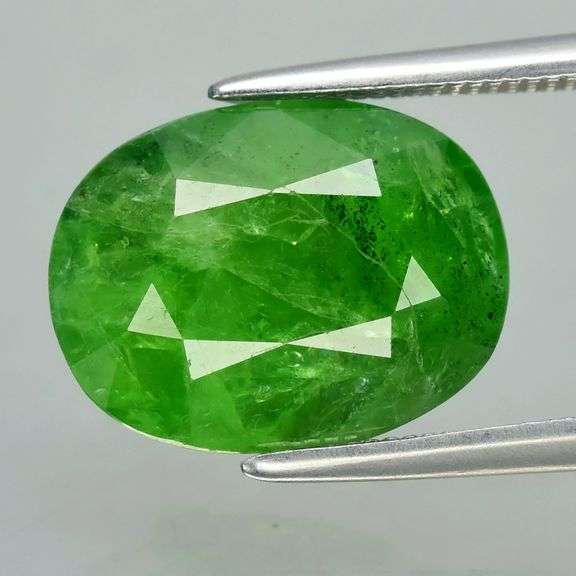 HUGE! 5.19ct collectors UNTREATED Tsavorite Garnet!
