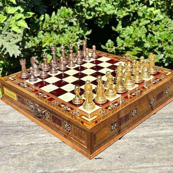 Luxury Chess Set with Metal Pieces and Wooden Storage Board