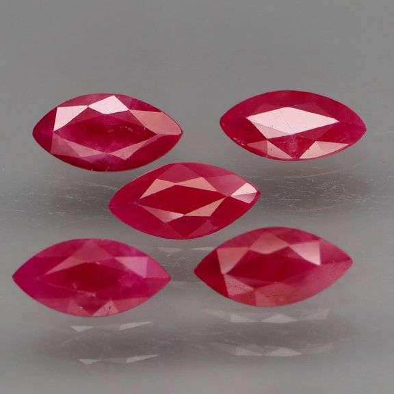 Fantastic 4.67ct set of MARQUISE CUT Burmese Rubies!