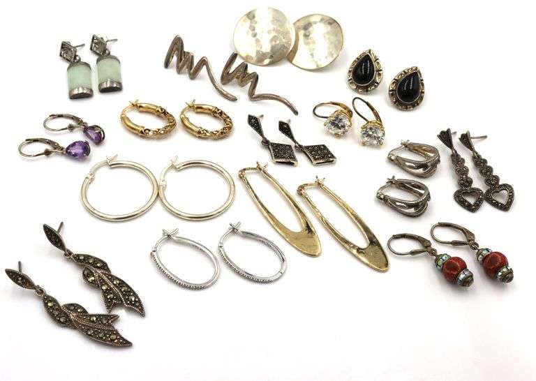Group lot of Vintage 925 sterling silver earrings