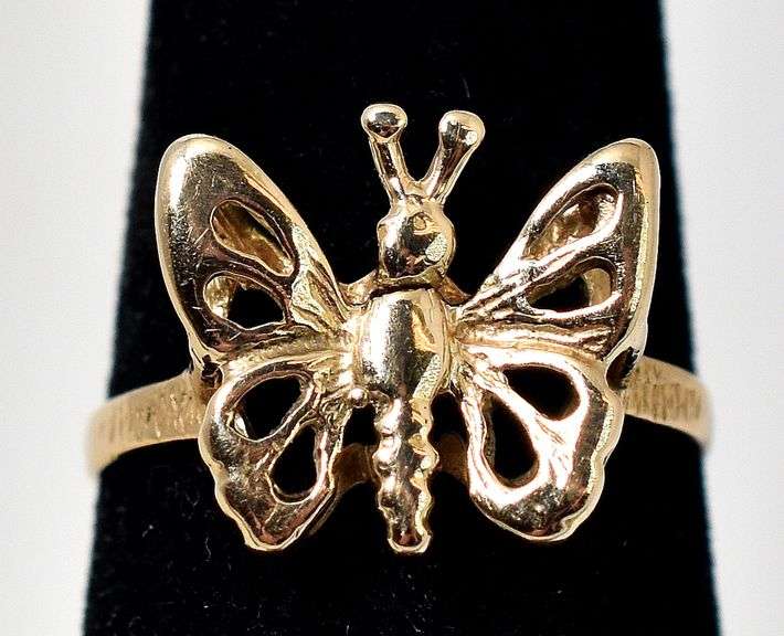 Elegant 14K Yellow Gold Butterfly Ring