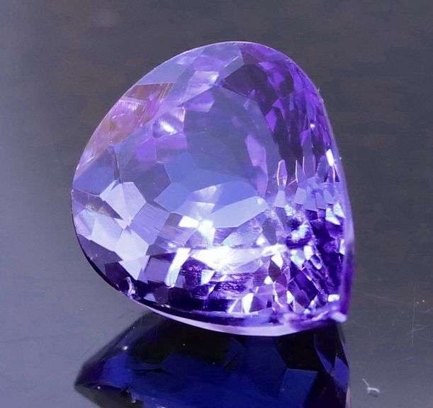Substantial 3.27ct rich violet blue Tanzanite