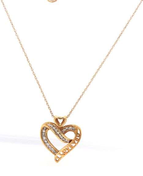 10kt Yellow gold heart shaped diamond pendant on chain