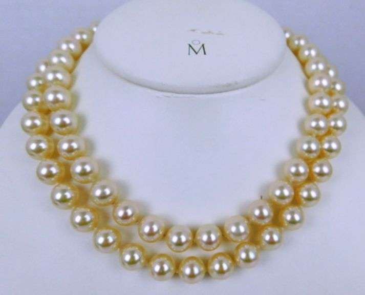 Vintage Majorica Large Faux Pearls Necklace with Box