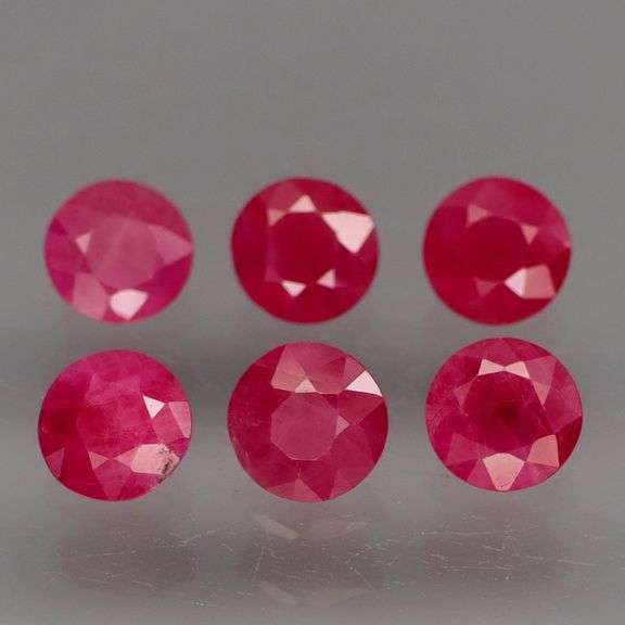 Collectors 3.48ct PIGEONS BLOOD Burmese Ruby set!!!