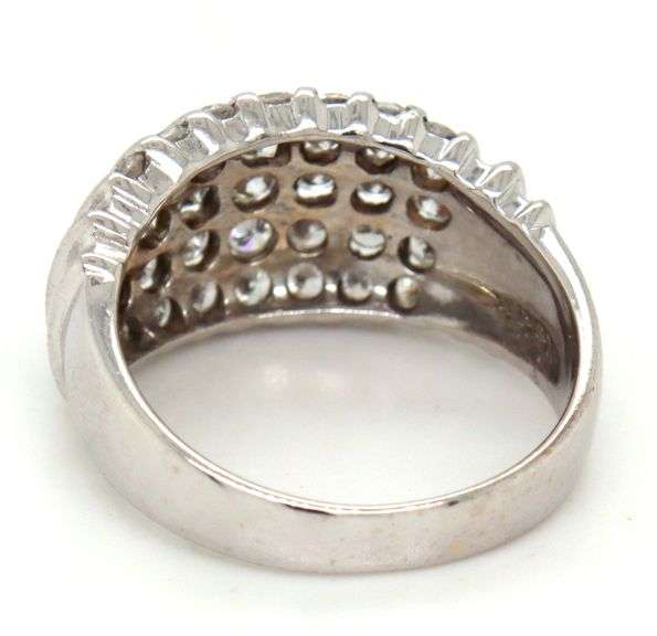 18kt White gold 0.65ctw multi row diamond band