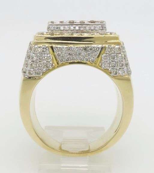 High Quality Men's Ring Crafted with 4.52CTW of Diamonds