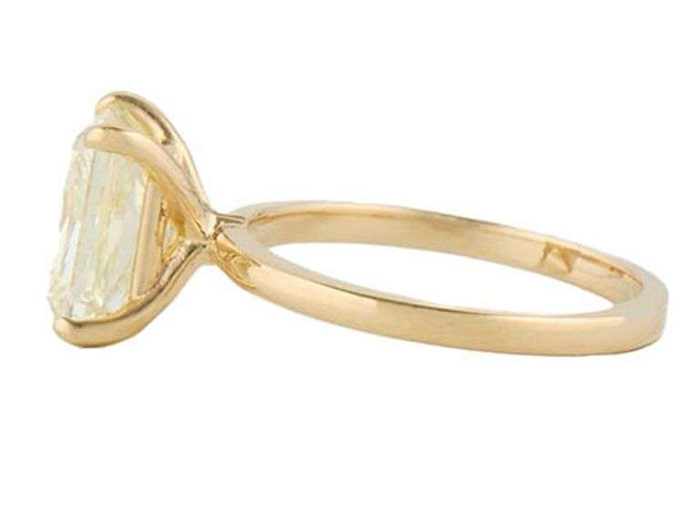 3.24ct Radiant Cut Diamond Solitaire Engagement Ring in 14K