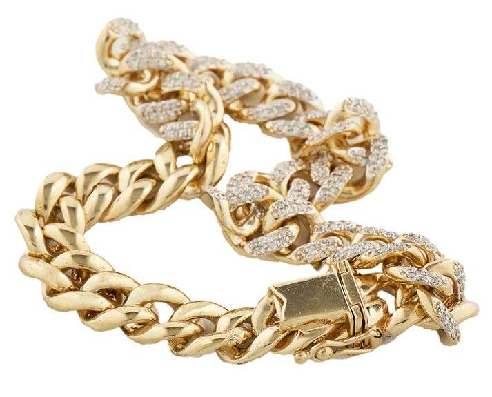 1.25ctw Pave Diamond Curb Link Bracelet in 10K