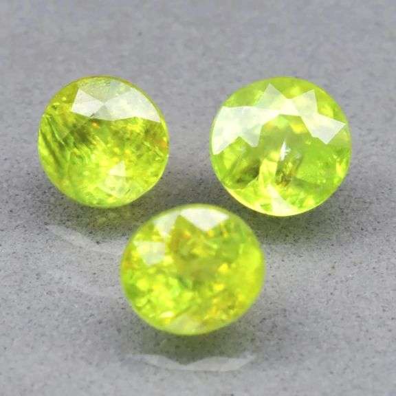 Untreated! Color shifting! 4.03ct Sphene set from Madagascar!