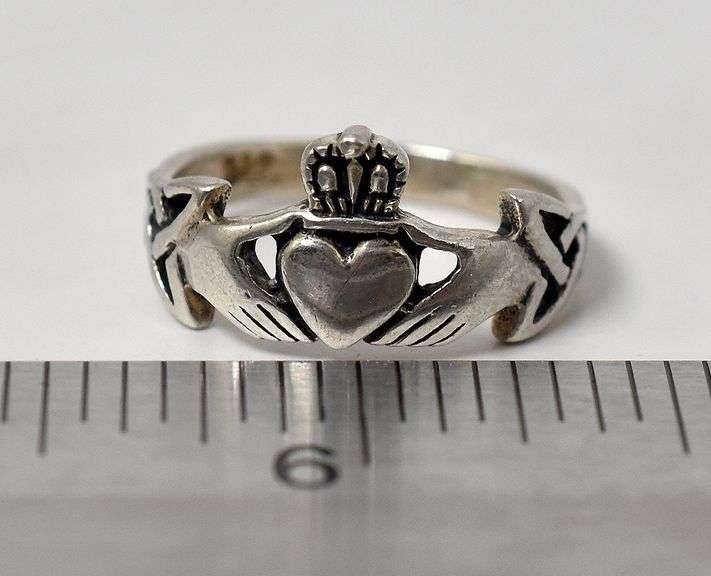Claddagh Ring in Sterling Silver