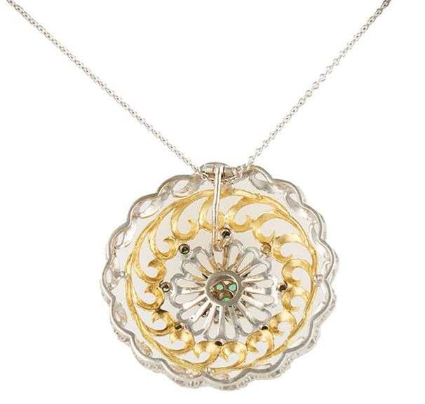 Vintage 1.00ctw Emerald Two Tone Filigree Pendant Necklace in 18K