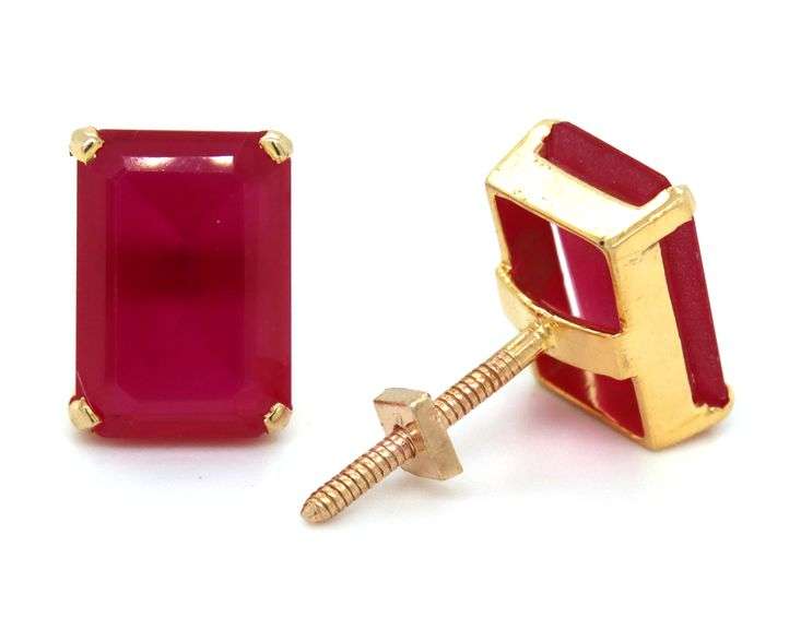 Beautiful 14K YG Synthetic Ruby Earrings