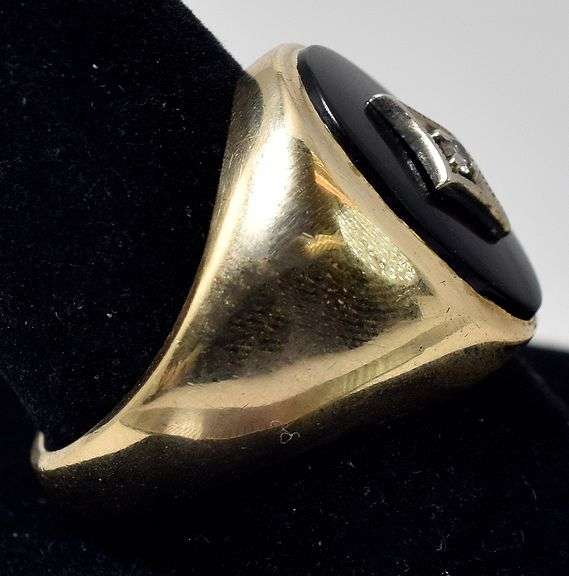 Handsome 10K Yellow Gold Black Onyx Gemstone and Diamond Men's Ring