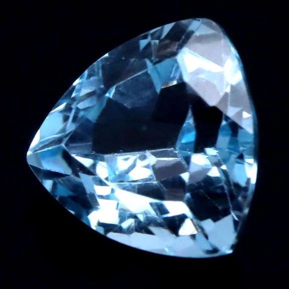High fire 9.52ct trillion cut Swiss blue Topaz