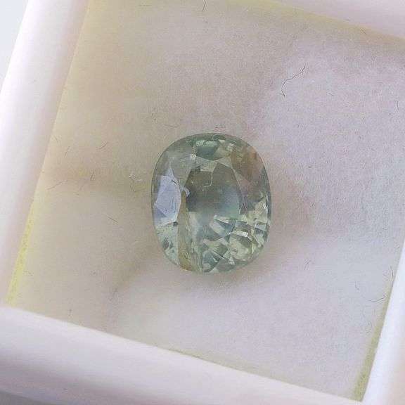 Glittering! Untreated! Seafoam green! 2.60ct Sapphire!