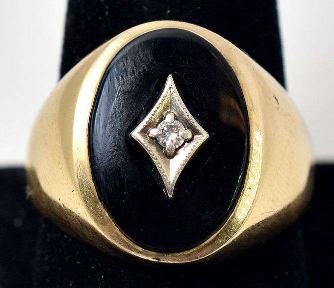 Handsome 10K Yellow Gold Black Onyx Gemstone and Diamond Men's Ring