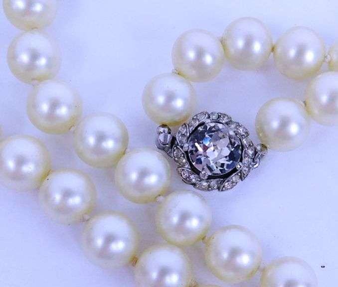 Vintage Crown Trifari Long Faux Pearl Necklace