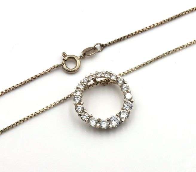 Group lot of 9 vintage 925 sterling silver necklaces