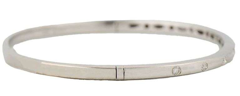 0.28ctw Diamond Burnished Set Bangle Bracelet in 18K
