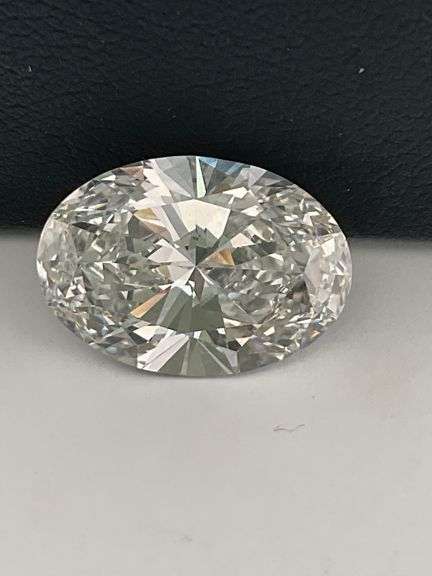 I.G.I CERTIFIED 6.10 CARAT LOOSE DIAMOND OVAL CUT