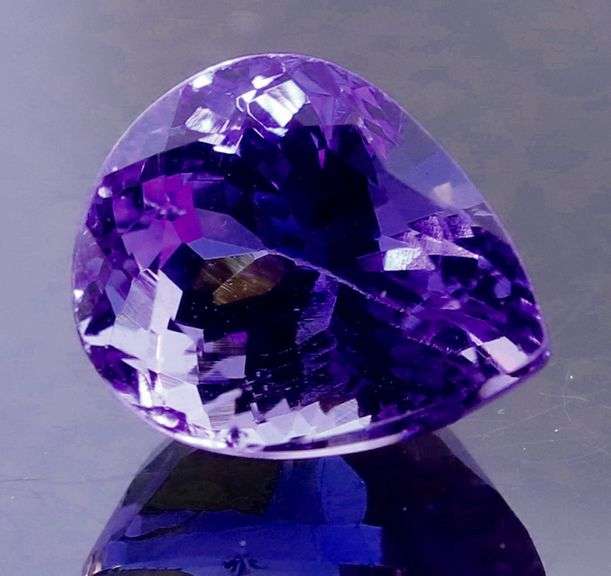 Substantial 3.27ct rich violet blue Tanzanite