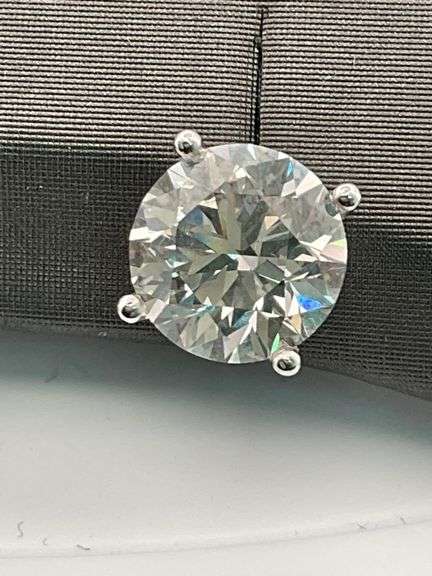 BRAND NEW 2.00 CARATS LAB GROWN DIAMOND STUDS. 14K WHITE GOLD
