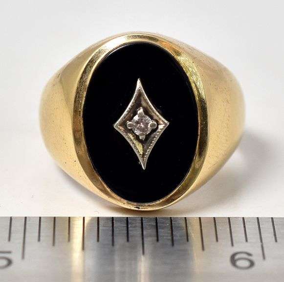 Handsome 10K Yellow Gold Black Onyx Gemstone and Diamond Men's Ring