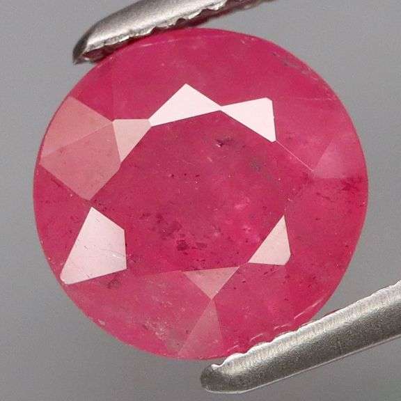 Unbelievable 2.29ct pinkish red Ruby solitaire -Heated only!