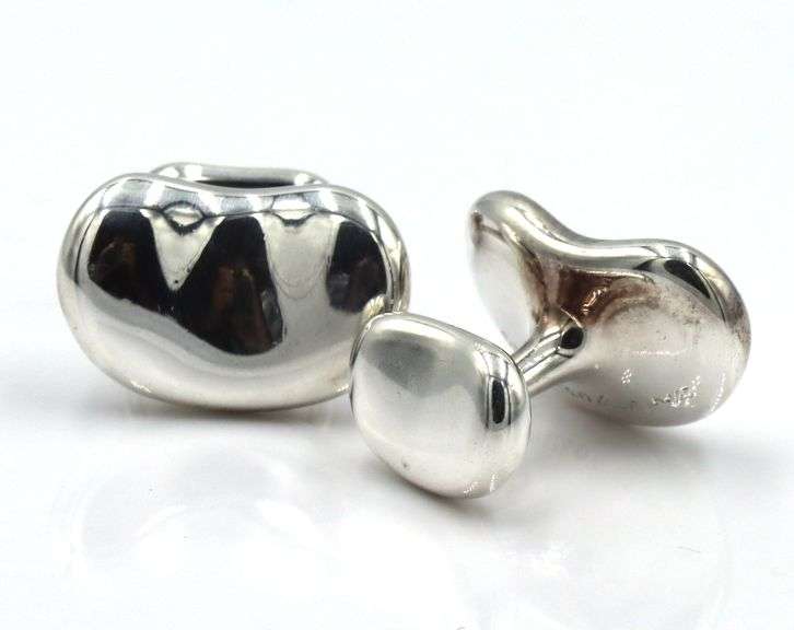 Tiffany & Co Elsa Peretti bean cuff links
