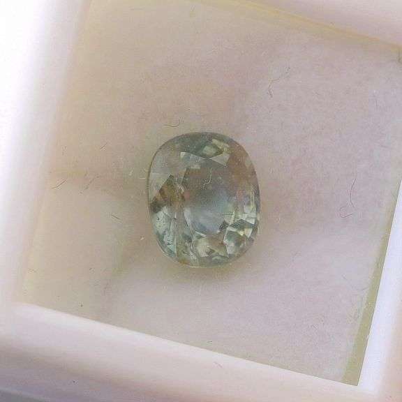 Glittering! Untreated! Seafoam green! 2.60ct Sapphire!