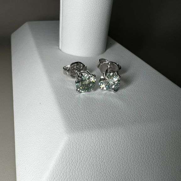 Sparkling 2 Ct White Lab Simulated Diamond Earrings