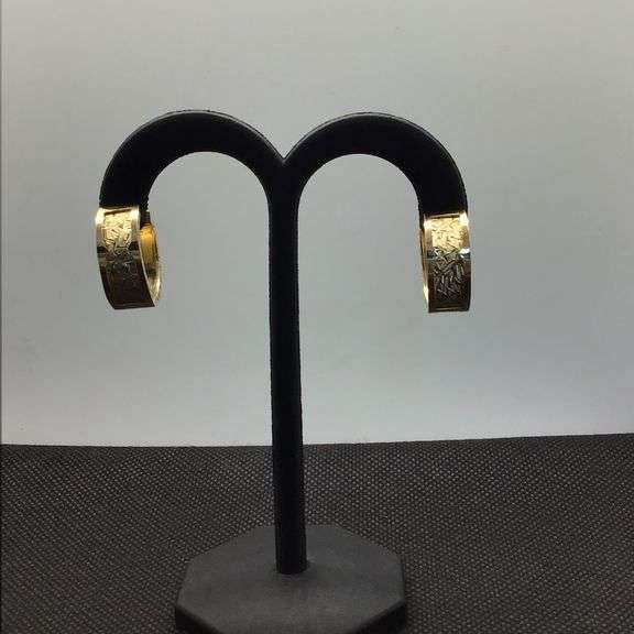 14K Yellow Gold Hoop Earrings