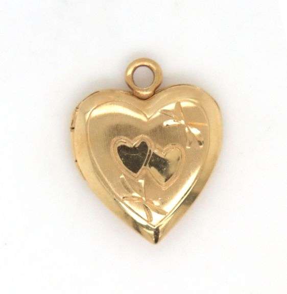14kt Yellow gold locket pendant