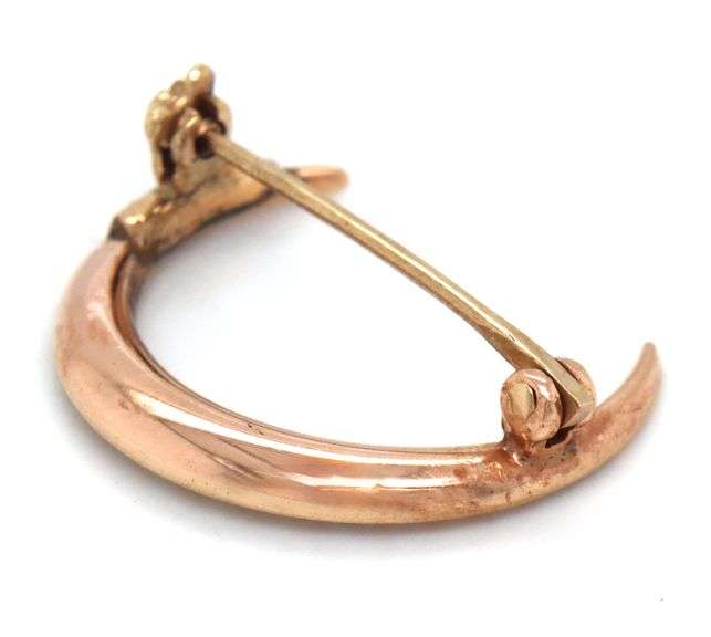 14kt Yellow gold Cresent moon seed pearl pin brooch