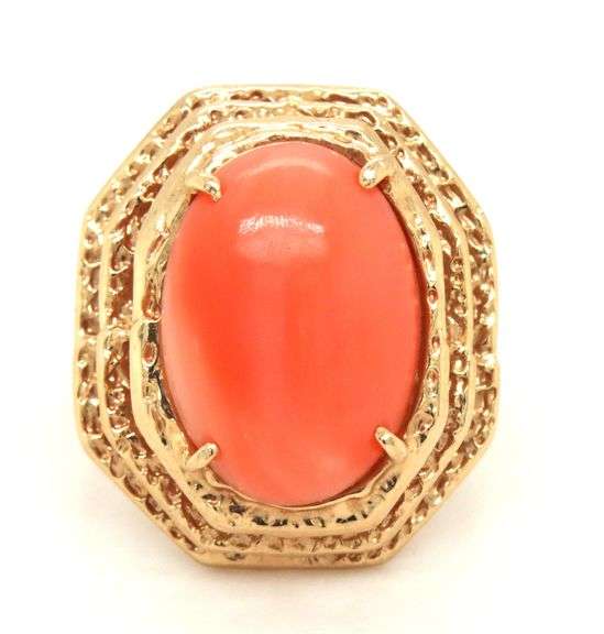 Feminine 14K YG Coral Ring