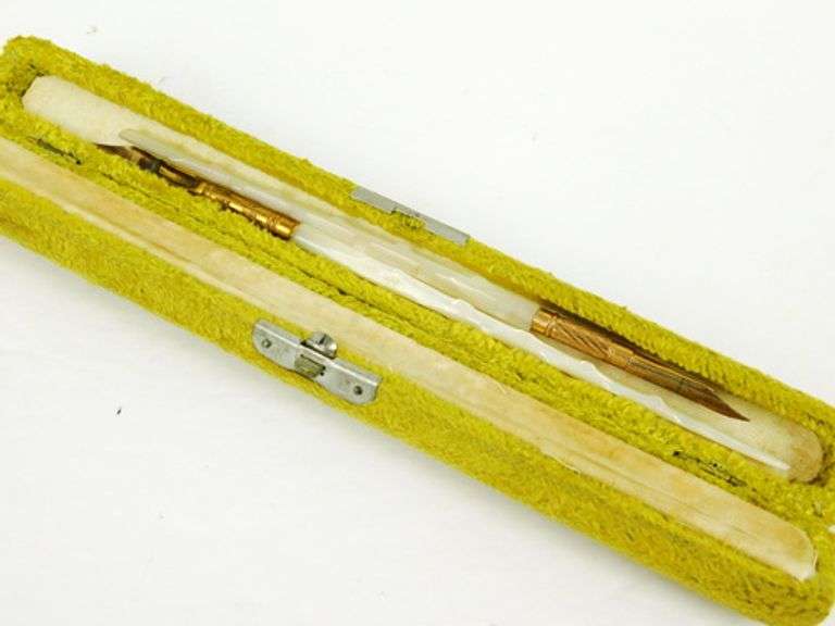 2 Antique Mother of Pearl Dip Pens with Velvet Box